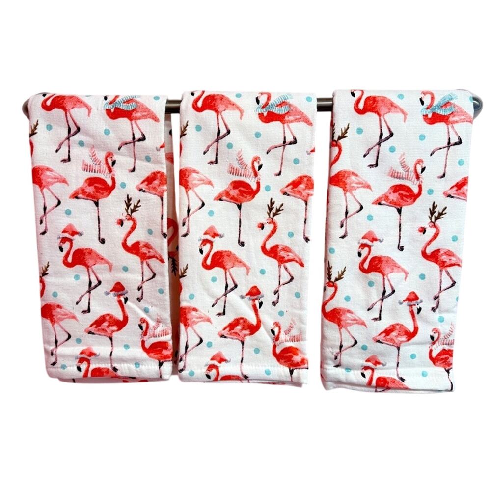 Flamingo Christmas Holiday Santa Reindeer Antlers Set of 3 Hand Towels NEW Tags